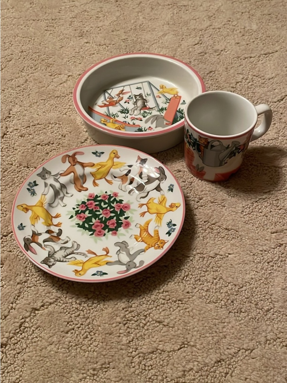💛Tiffany & Co Vintage Children's Animal Dinnerware Set with Pink Trim💛